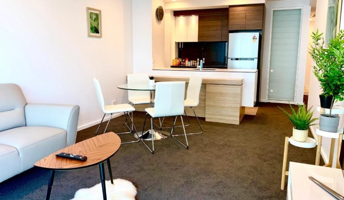 Best Located Brand New Apartment in Canberra CBD