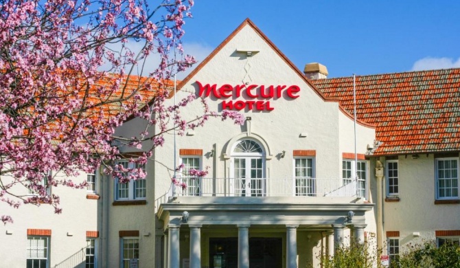 Mercure Canberra
