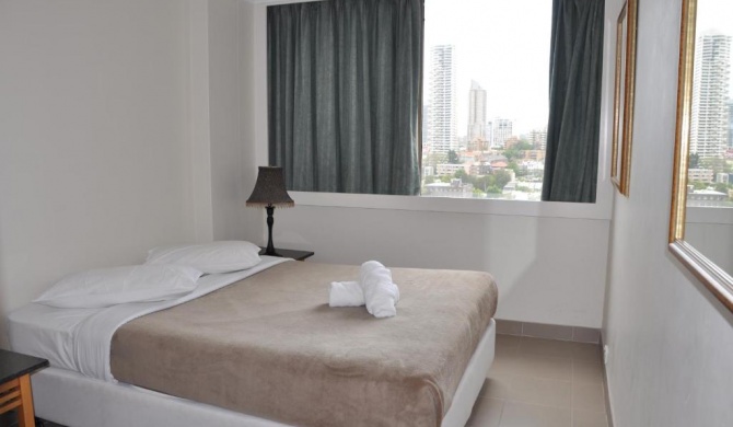 Accommodation Sydney City Centre - Hyde Park Plaza 3 bedroom 1 bathroom Apartment