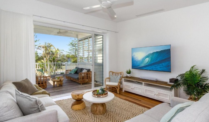 Kingy Beach House on Marine by Kingscliff Accommodation