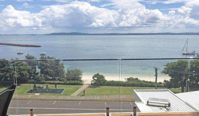 Classic View 1' , 49 Victoria Parade - panoramic water views, aircon, free WIFI
