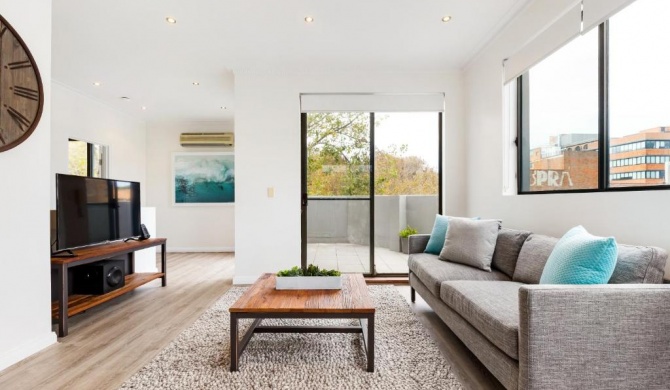 Spacious & Sunny 1 bdrm in Surry Hills - 19 FOV